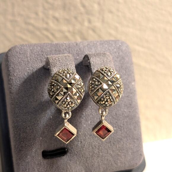 Vintage AT Sterling Marcasite Garnet Crystal Dangle Earrings - Picture 4 of 6